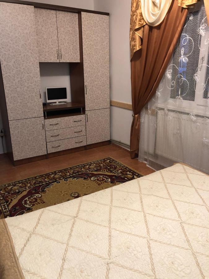 Біля Комори Pilipets Exterior photo